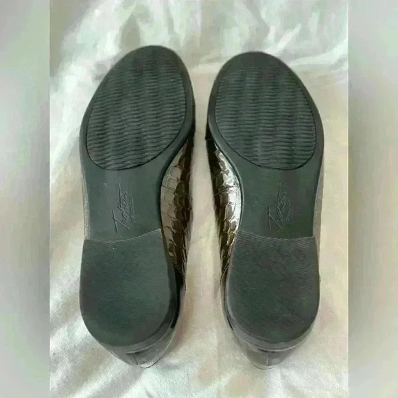 Trotters Women’s Arnello Flat, Size 6.5 - Picture 7 of 7